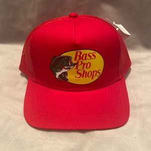 NWT. Bass Pro Shop mesh, adjustable back, hat.  OSFM.  Red.